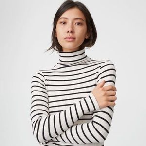 Club Monaco Julie Ribbed Striped Turtleneck